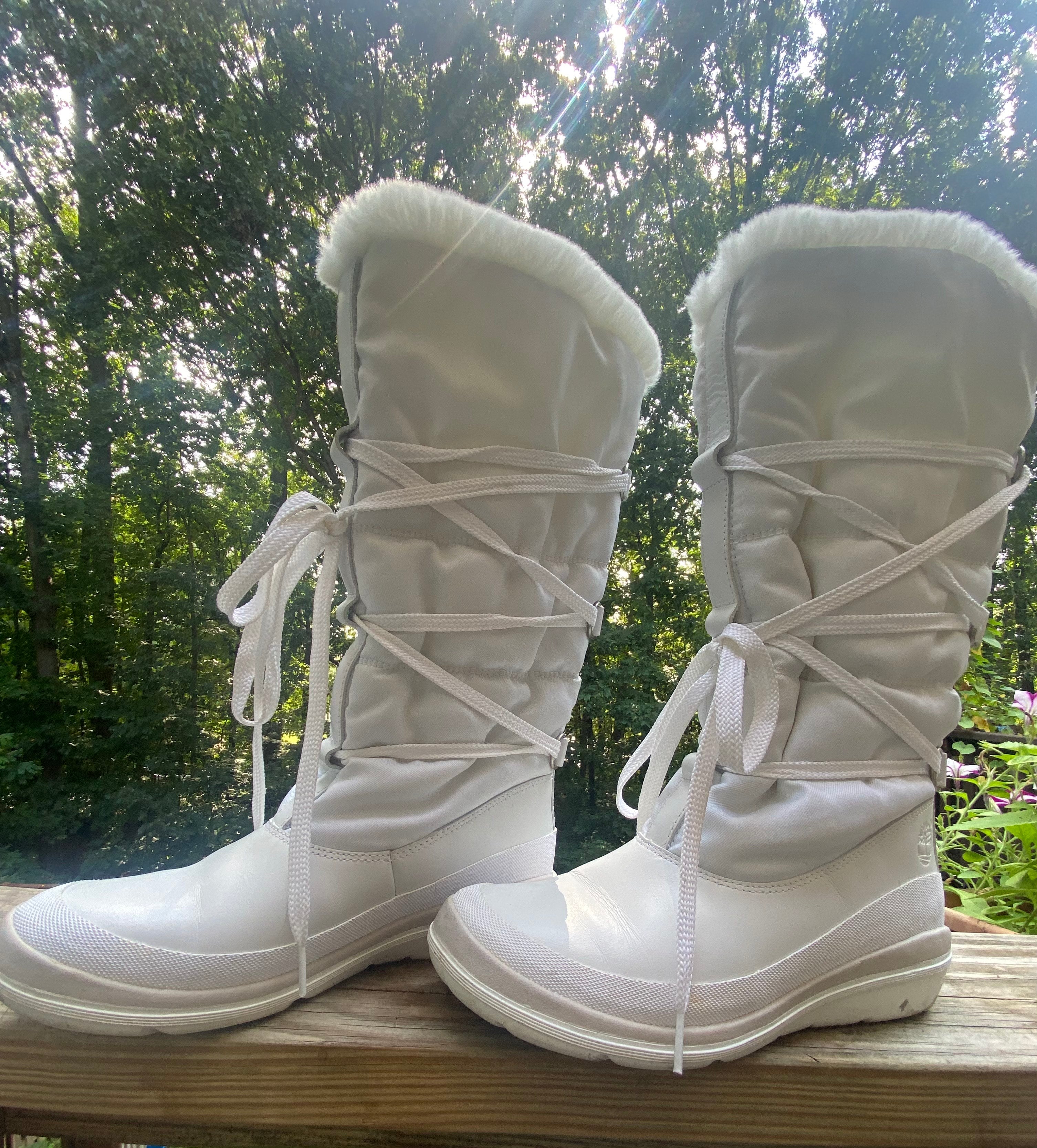 Y2K Timberland Fuzzy White Snow Boots | Size 6