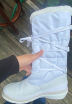 Y2K Timberland Fuzzy White Snow Boots | Size 6